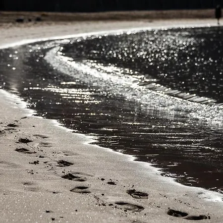 Mistral-20 Apartment