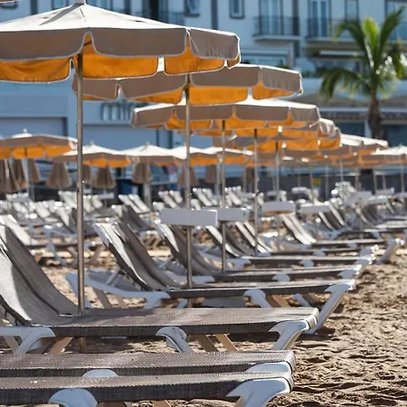 Mistral-20 * Puerto De Mogan